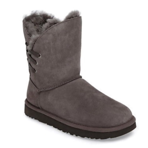 NEW IN BOX UGG AUSTRALIA CONSTANTINE WOMEN'S BOOTS - Picture 2 of 7
